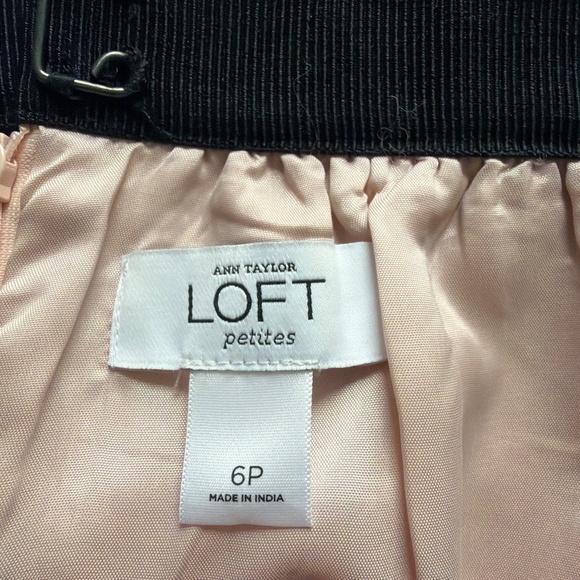Pink loft skirt - Picture 2 of 3